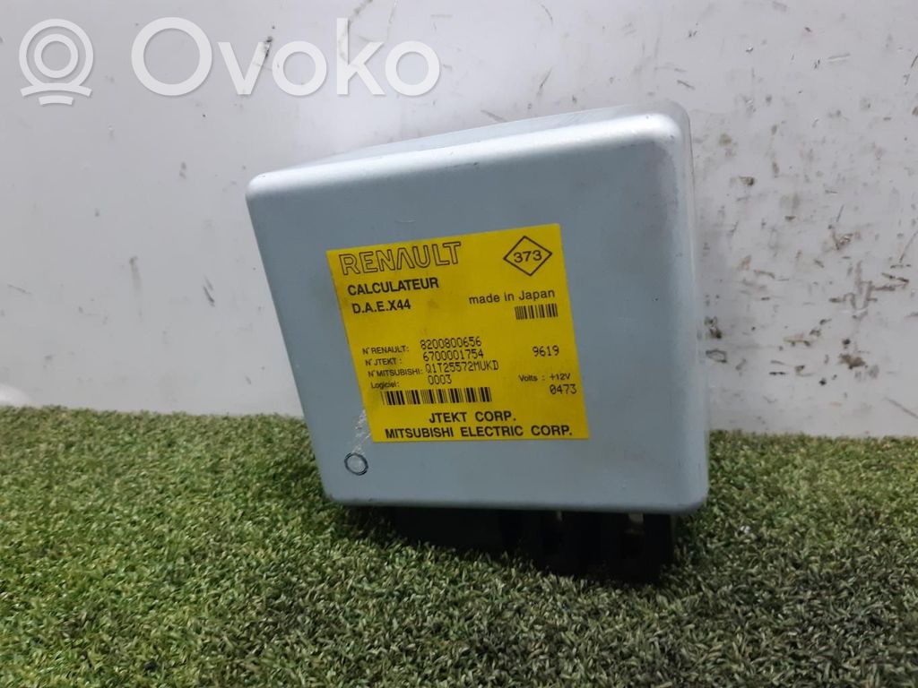 Unidad de control/módulo del motor   8200856012
