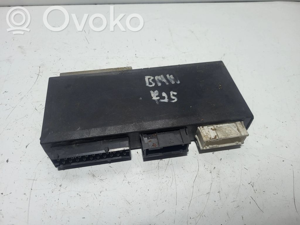BMW 7 E38 Module de contrôle carrosserie centrale 