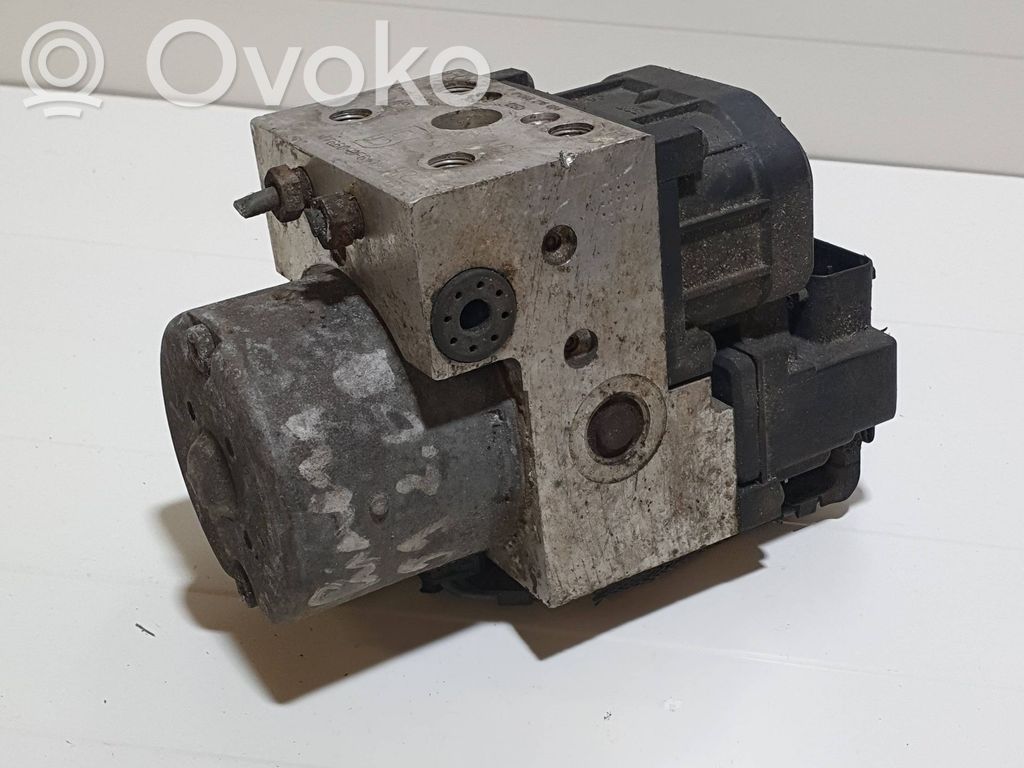 Nissan Primera ABS bloks 