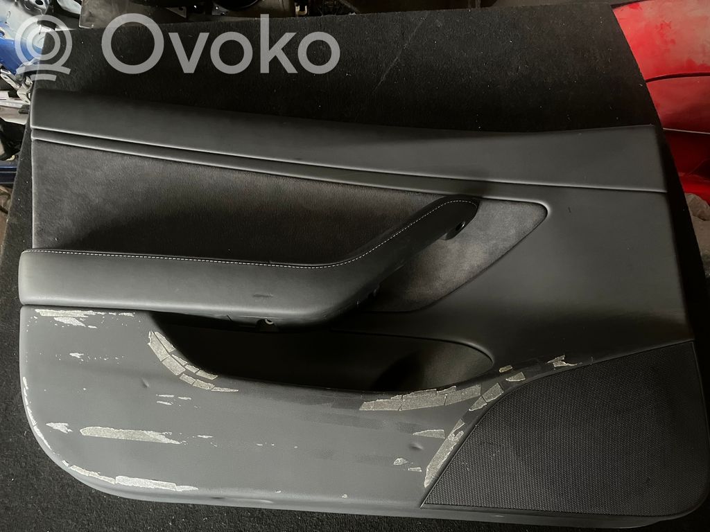 Tesla Model 3 Boczki / Poszycie drzwi przednich 