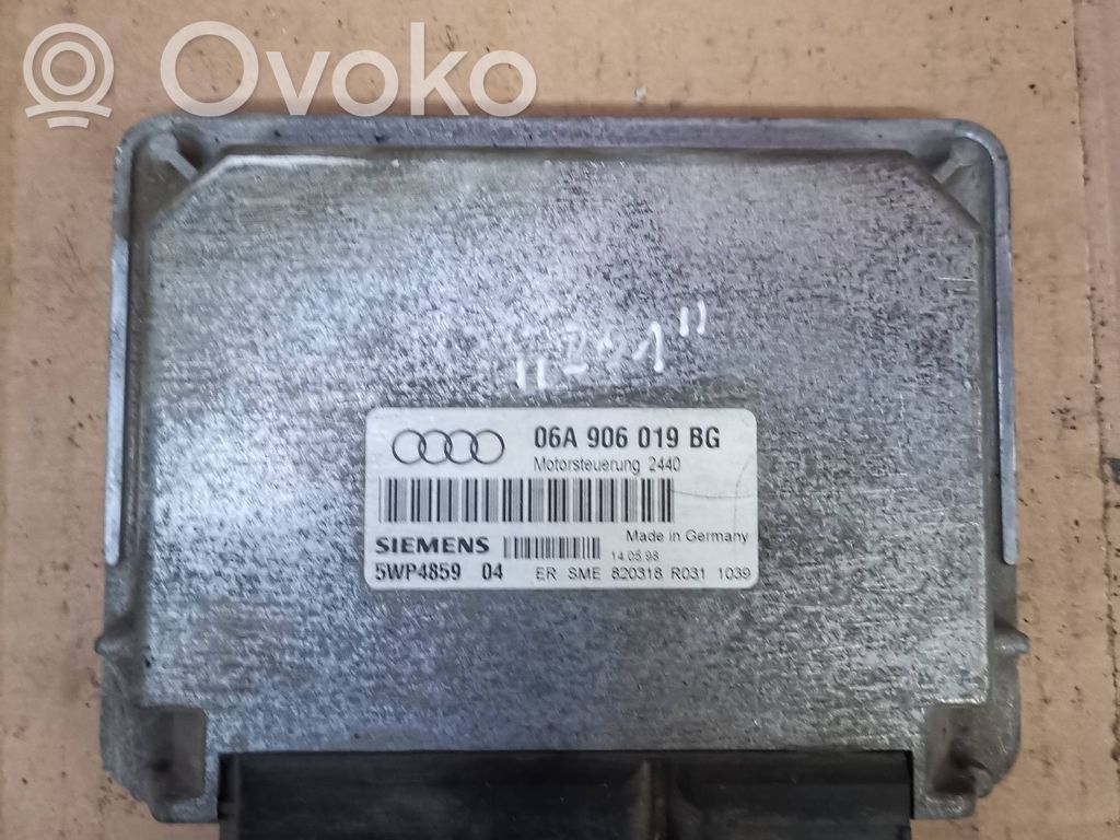Engine control unit/module   06A906019BG,5WP485904