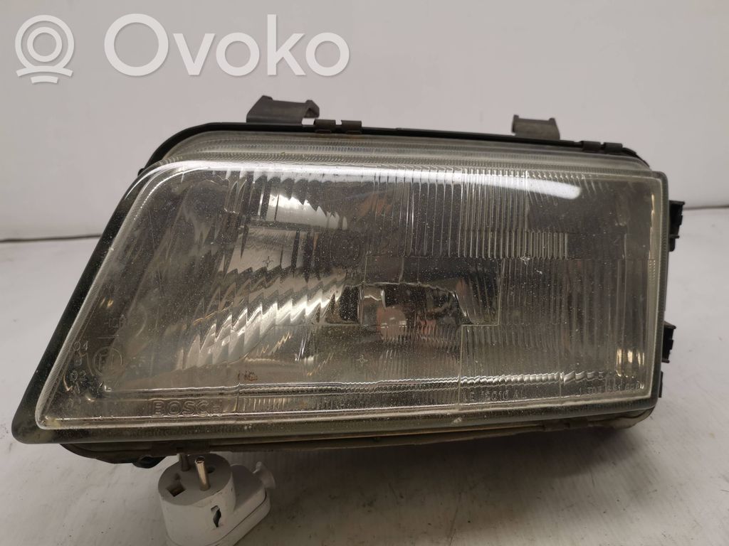 Audi A4 S4 B5 8D Priekinis žibintas 