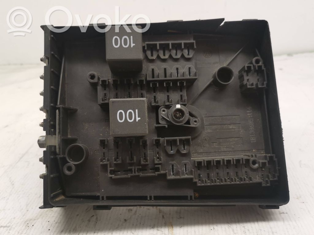 Volkswagen Caddy Fuse module 