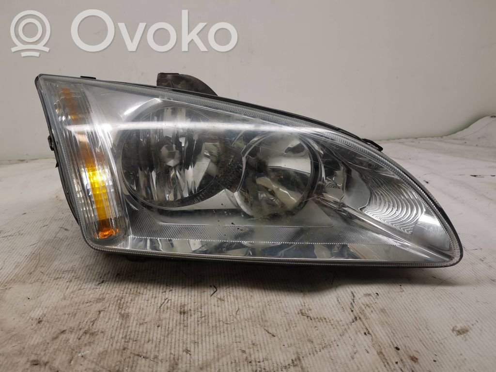 Ford Focus Headlight/headlamp 