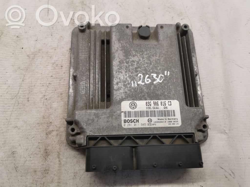 Volkswagen Touran I Engine control unit/module 