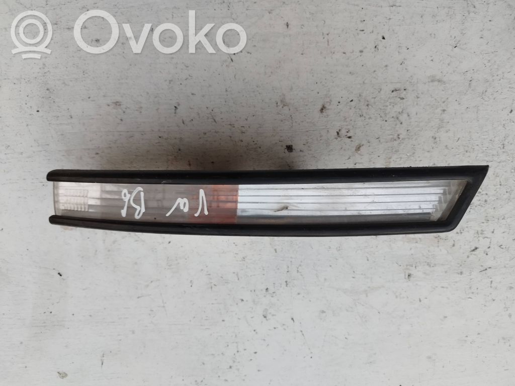 Volkswagen PASSAT B6 Front indicator light 