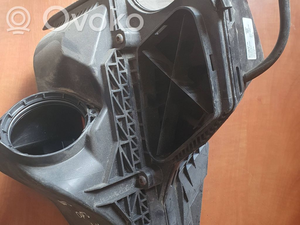 Audi A4 S4 B8 8K Obudowa filtra powietrza 
