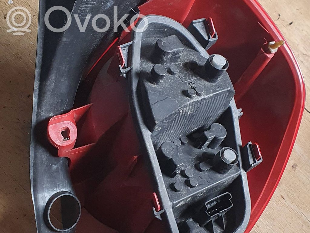 Renault Clio III Rear/tail lights 