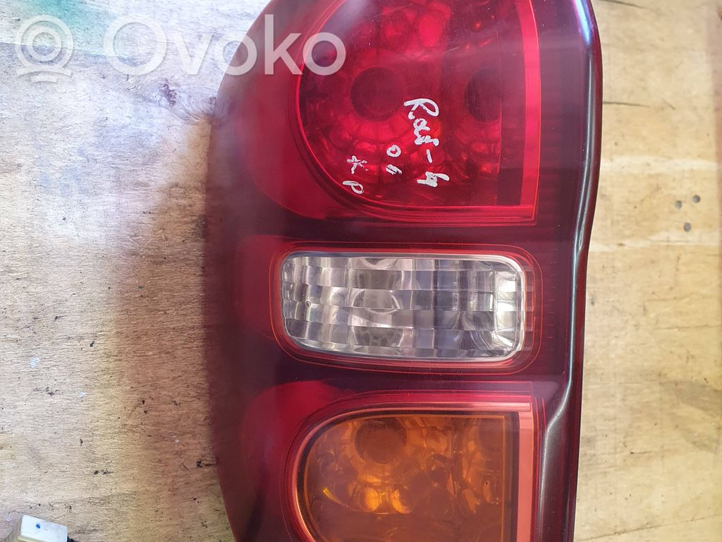Toyota RAV 4 (XA20) Galinis žibintas kėbule 