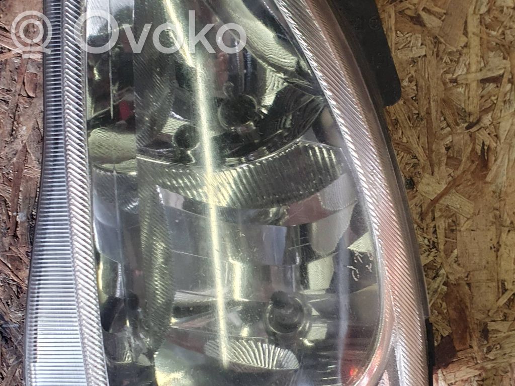 Opel Combo C Phare frontale 
