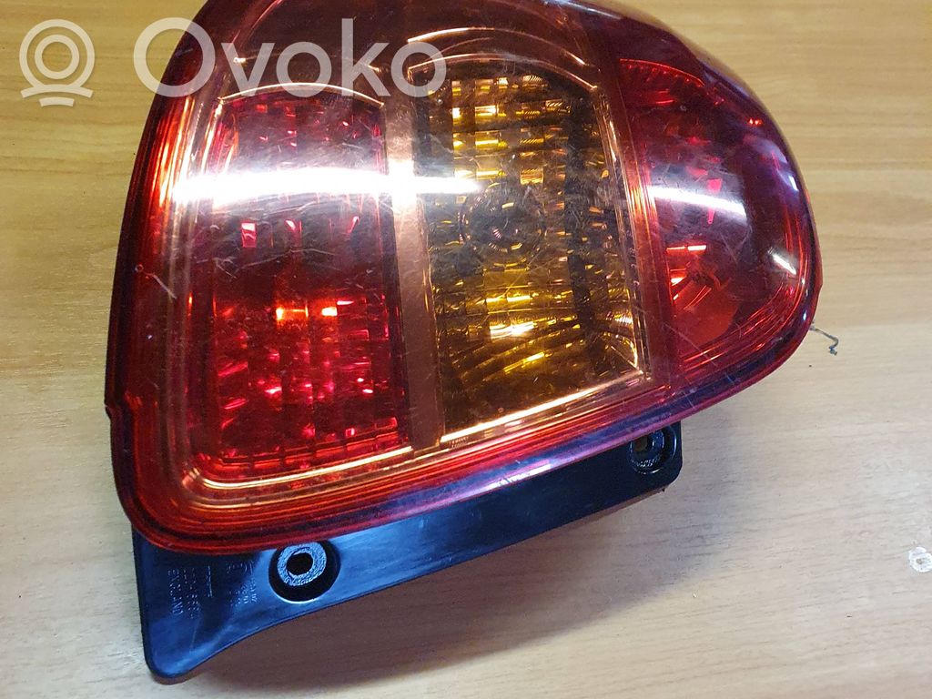 Suzuki SX4 Lampa tylna 