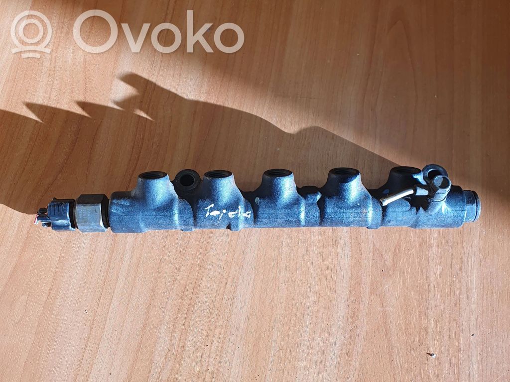Toyota Avensis Verso Fuel main line pipe 