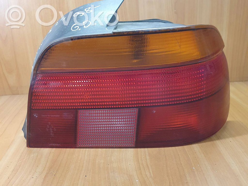 BMW 5 E39 Aizmugurējais lukturis virsbūvē 