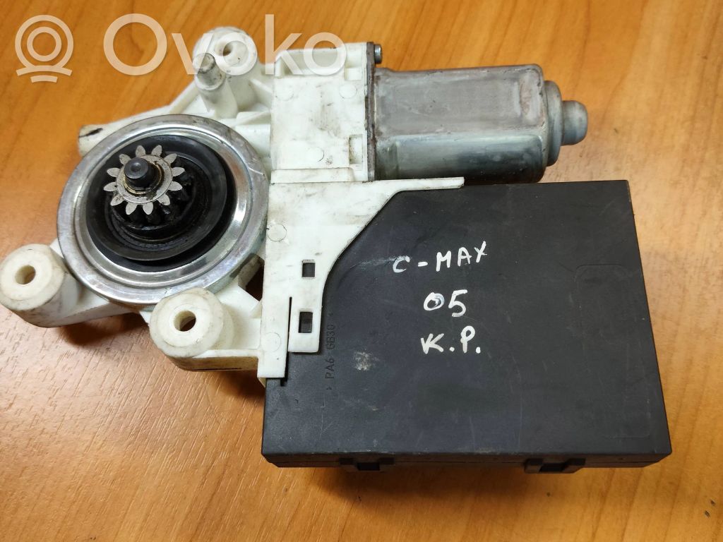Ford Focus C-MAX Front door window regulator motor 