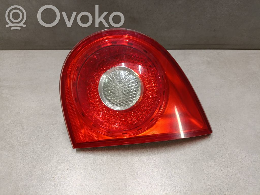 Volkswagen Golf V Takaluukun takavalot 