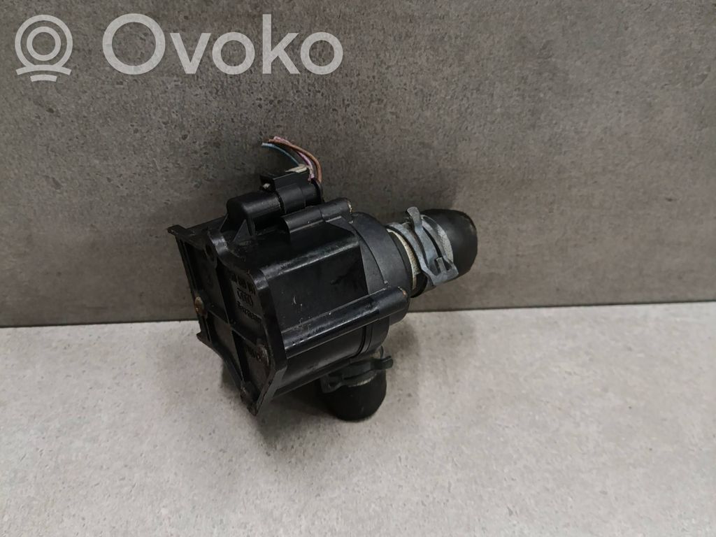 Audi A4 S4 B8 8K Pompa cyrkulacji / obiegu wody 
