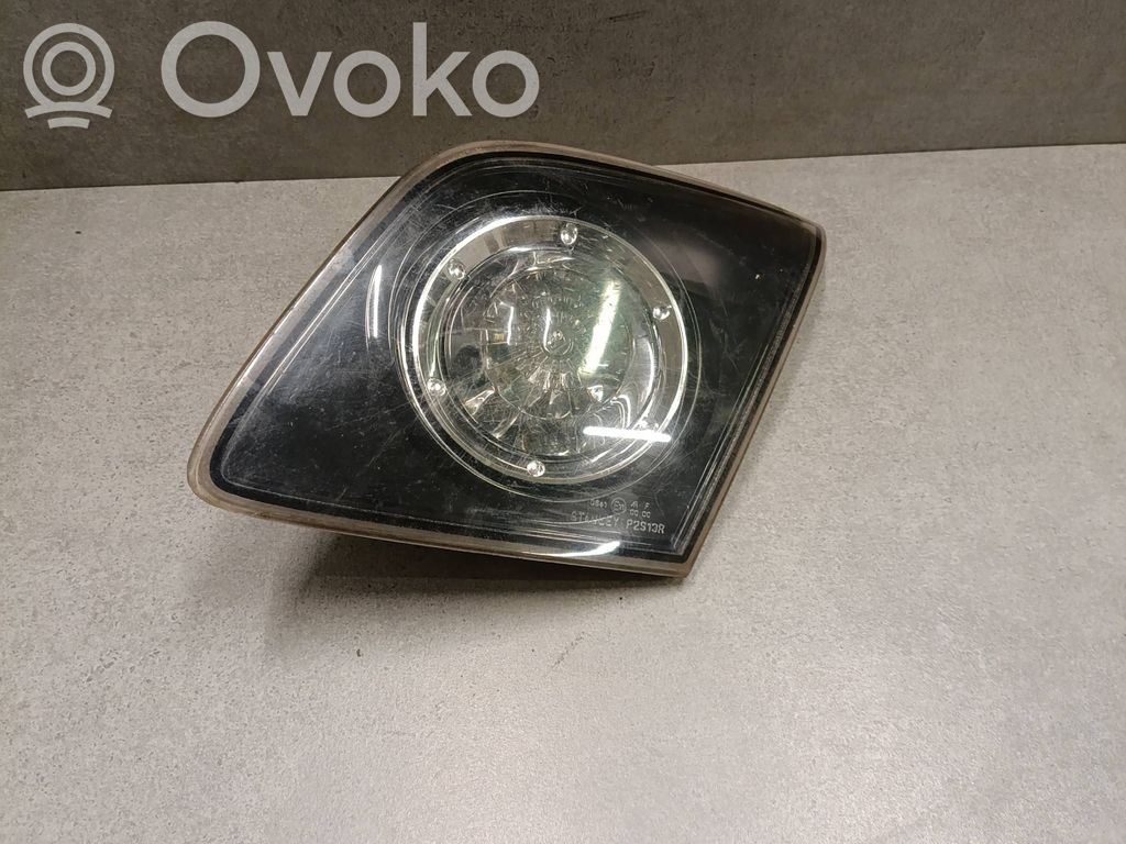 Mazda 3 I Takaluukun takavalot 