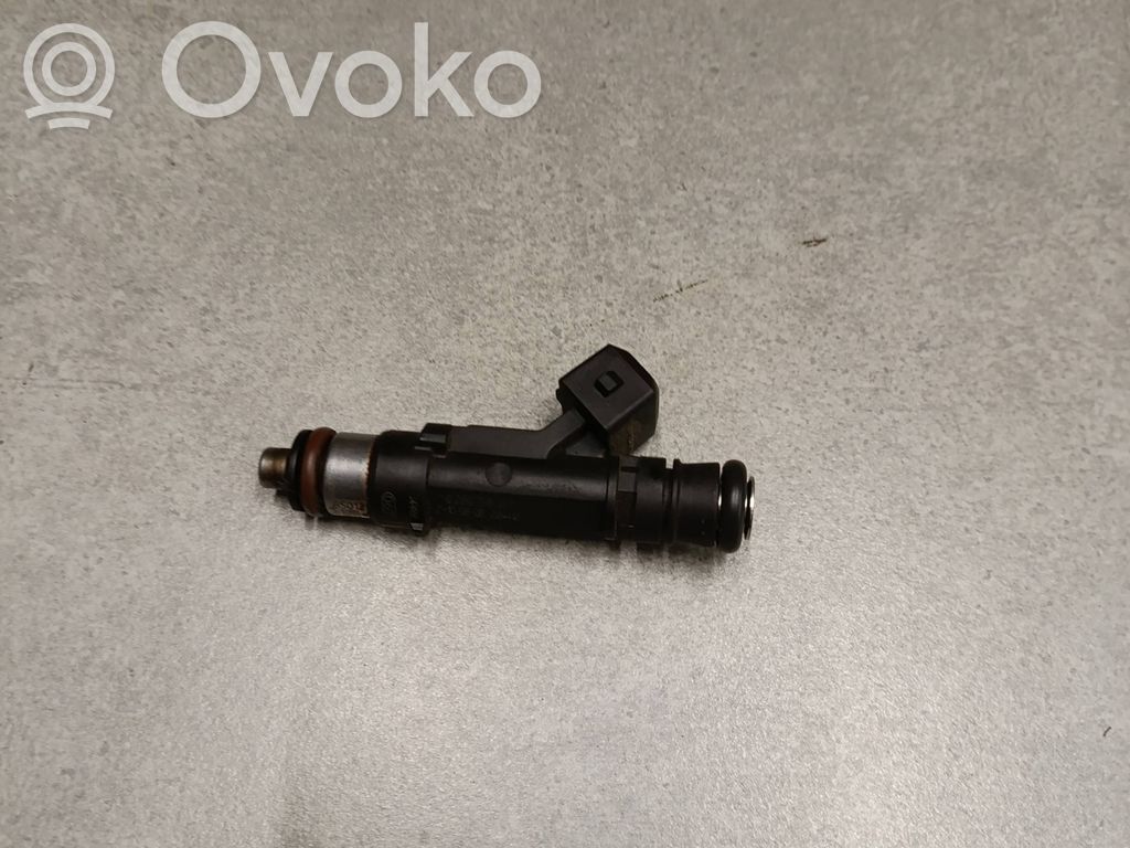 Opel Corsa D Fuel injector 