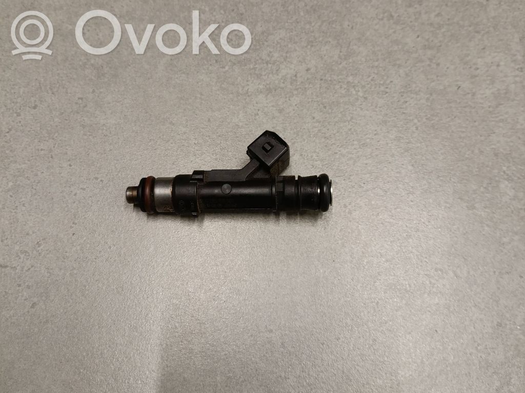 Opel Corsa D Fuel injector 