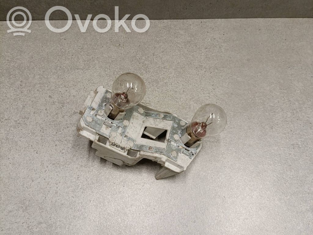 Audi A4 S4 B7 8E 8H Lampy tylnej klapy bagażnika 