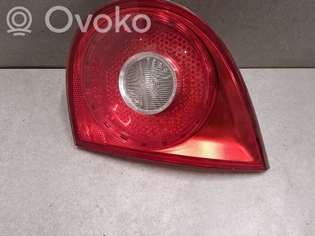 Volkswagen Golf V Galinis žibintas kėbule 