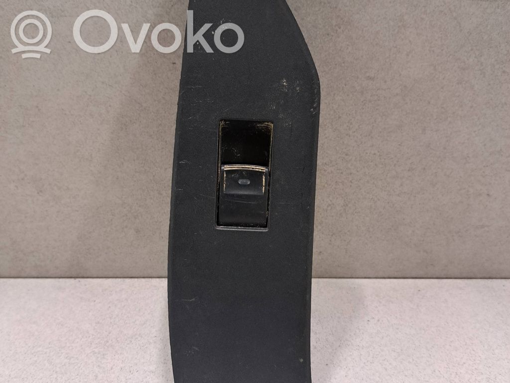 Toyota Verso Electric window control switch 