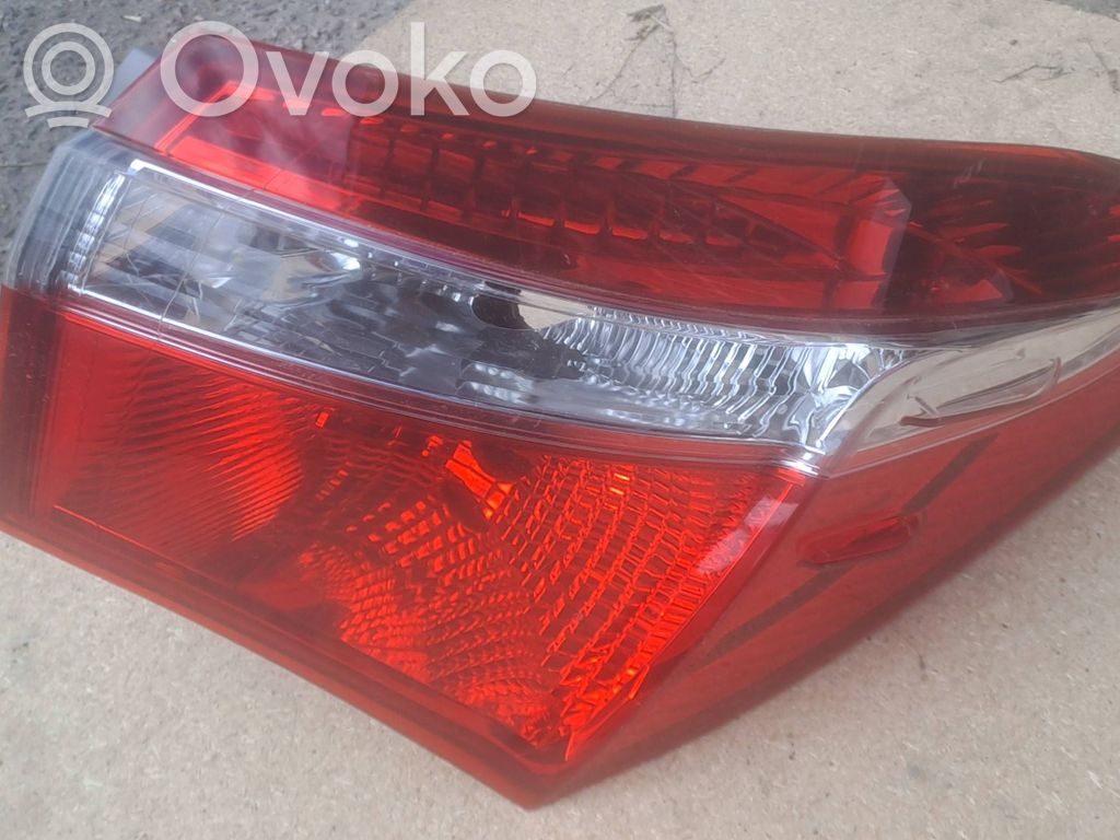 Toyota Corolla E160 E170 Rear/tail lights 