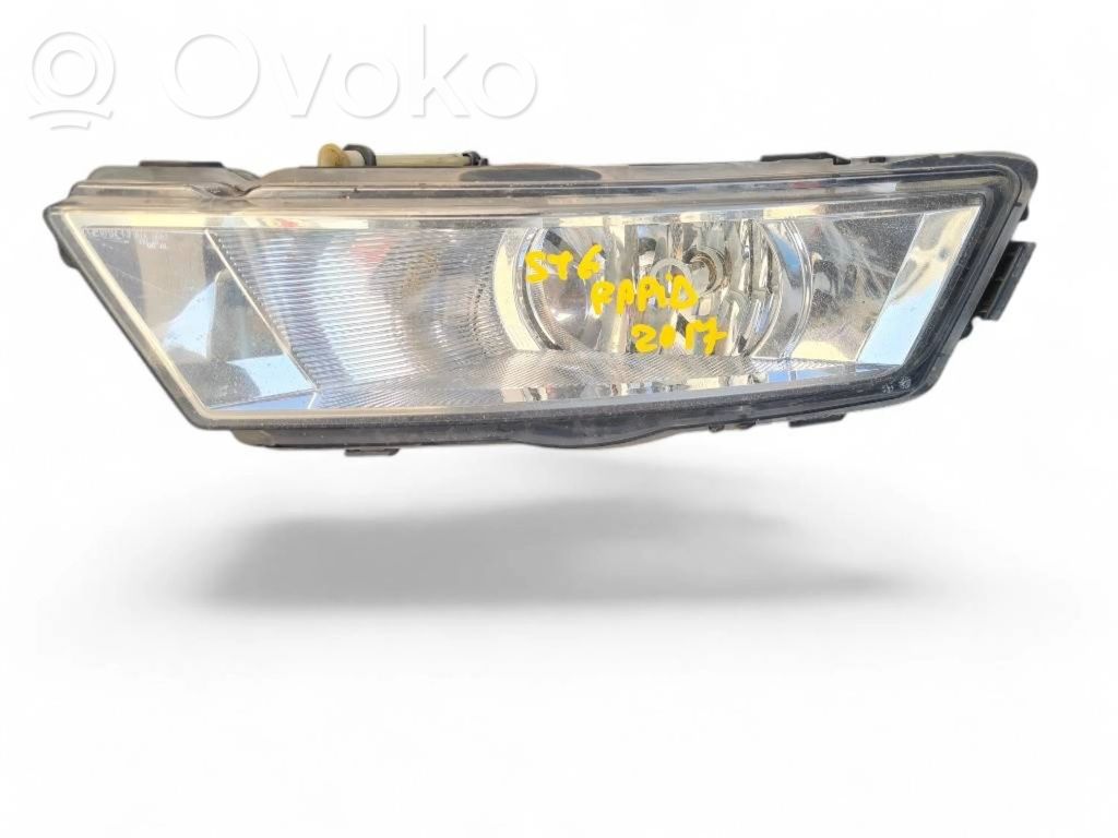 Skoda Rapid (NH) Fendinebbia anteriore 