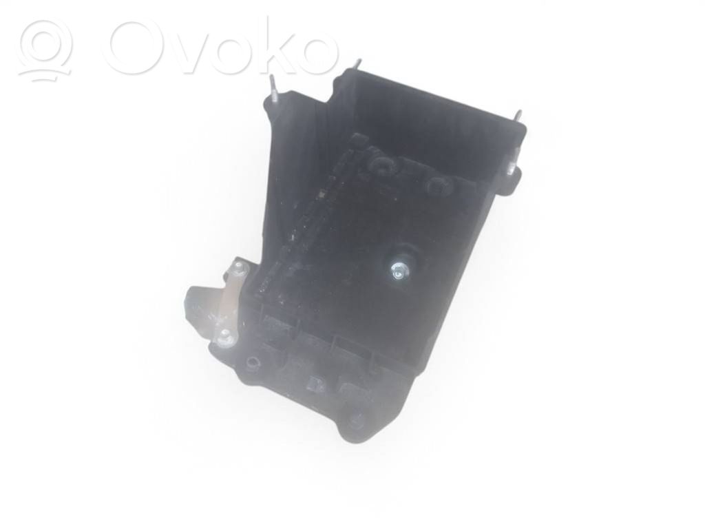 Akkulaatikon alusta   BCJH56041,K3006