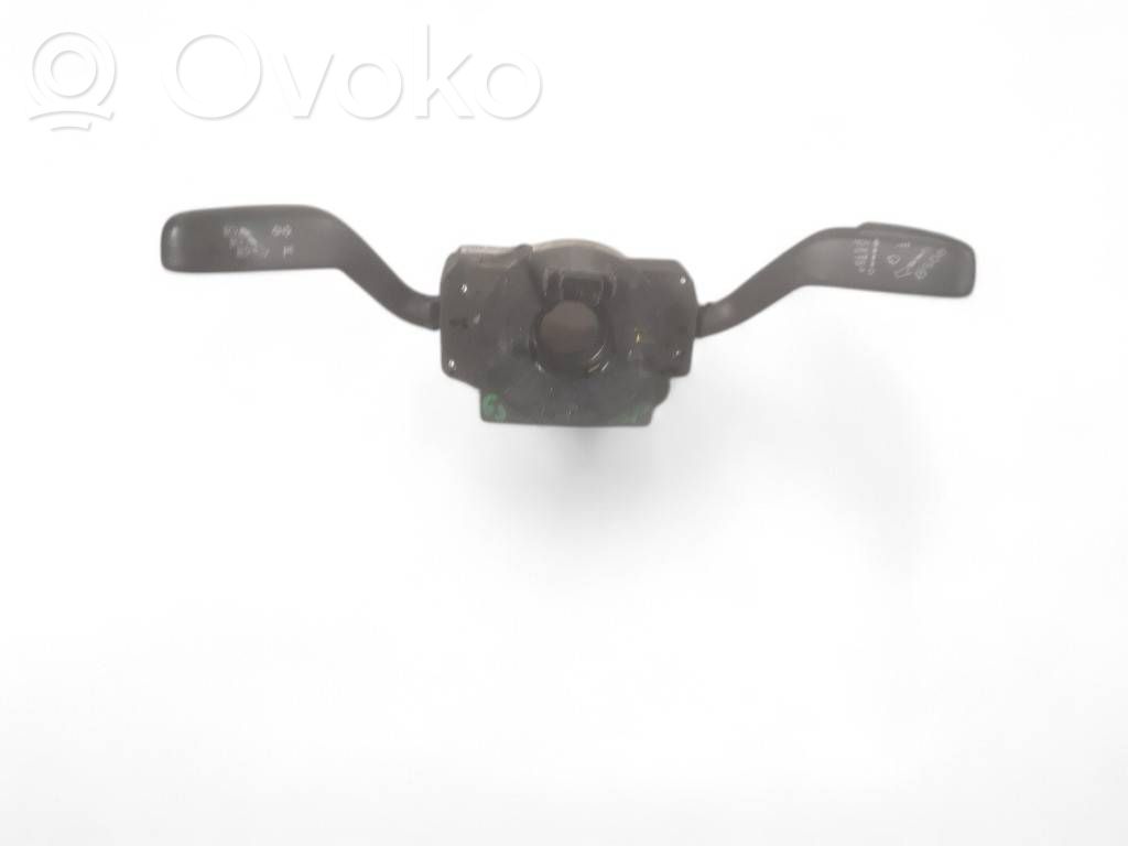 Seat Ibiza IV (6J,6P) Manetka / Przełącznik kierunkowskazów wycieraczek 