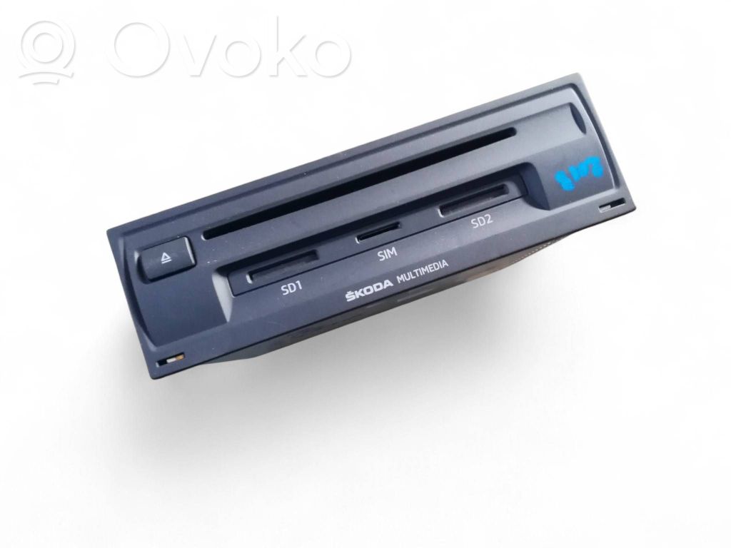 Panel / Radioodtwarzacz CD/DVD/GPS   3V0035021D