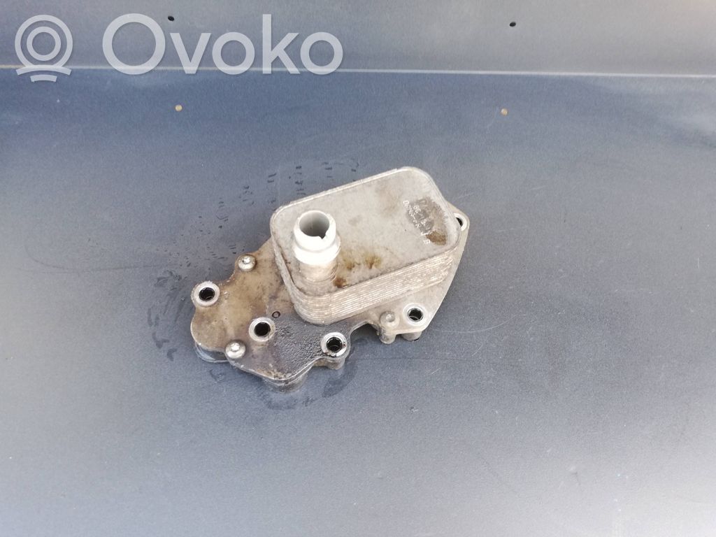 Opel Astra J Radiator ulei motor 