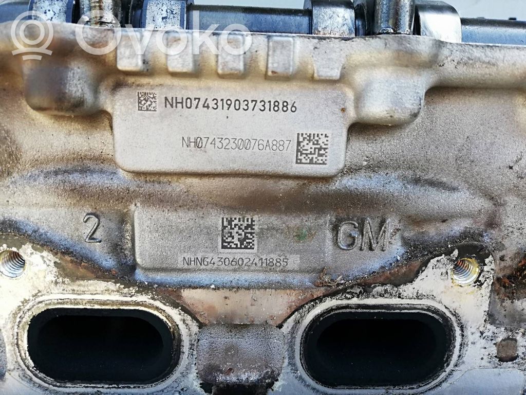 Opel Astra J Engine head 