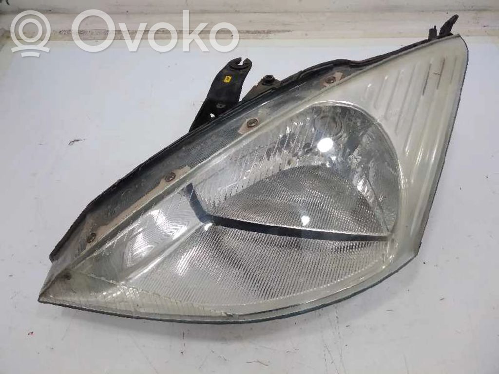 Ford Focus Headlight/headlamp 