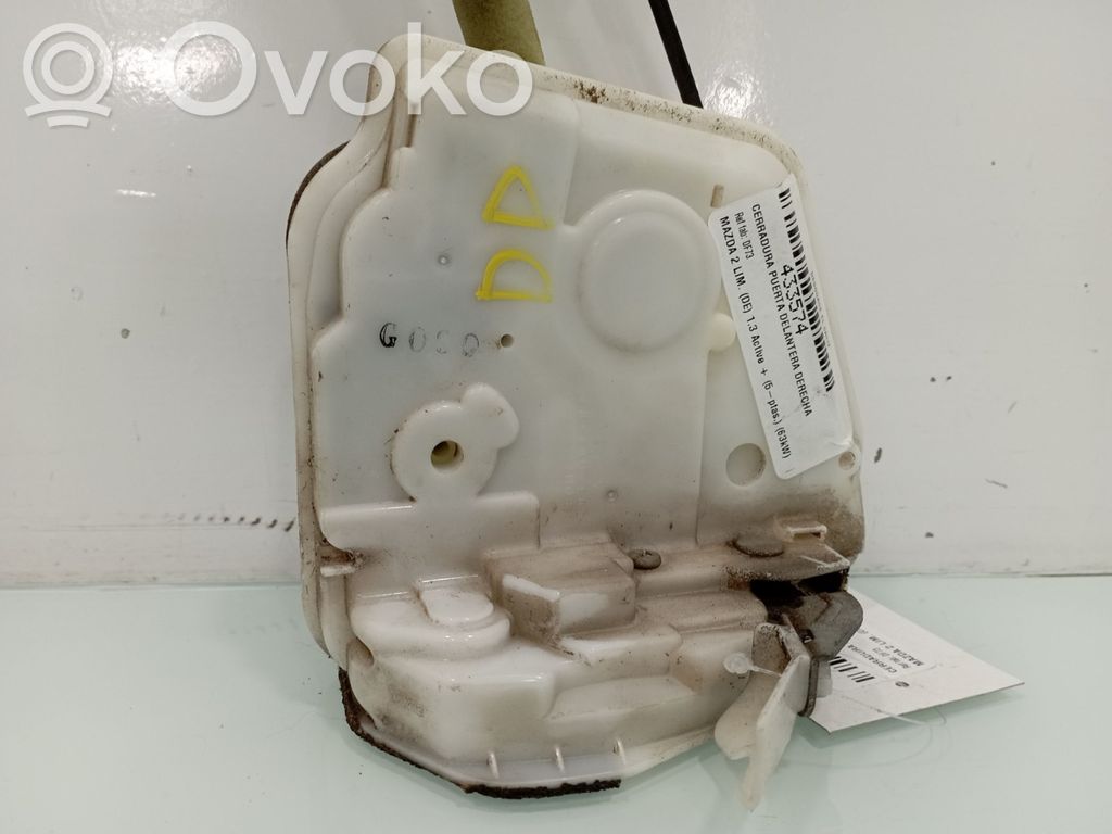 Mazda 2 Front door lock 