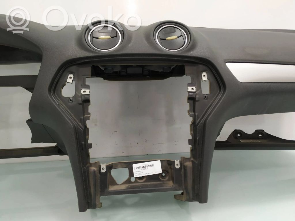 Ford Mondeo MK IV Panelis 