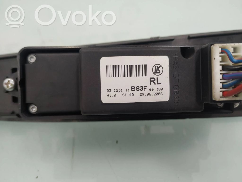 Mazda 3 I Electric window control switch 