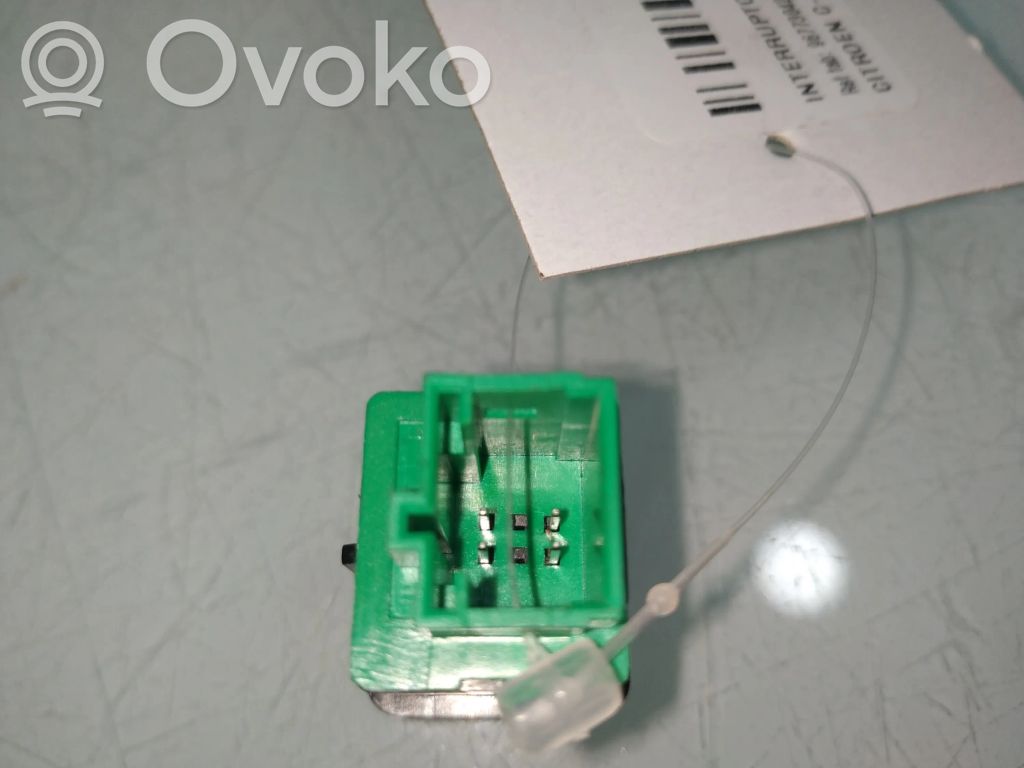 Citroen C-Elysée Citu veidu slēdži / pogas / pārslēdzēji 