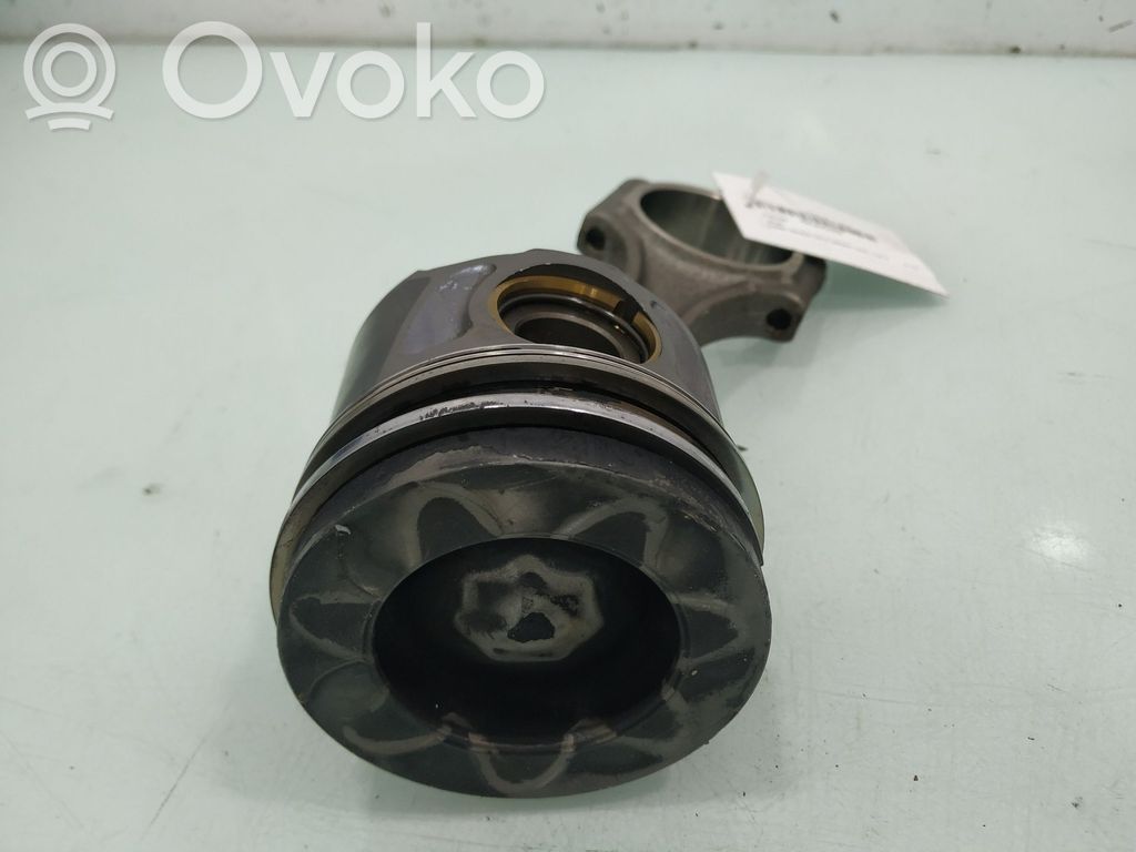 Piston
