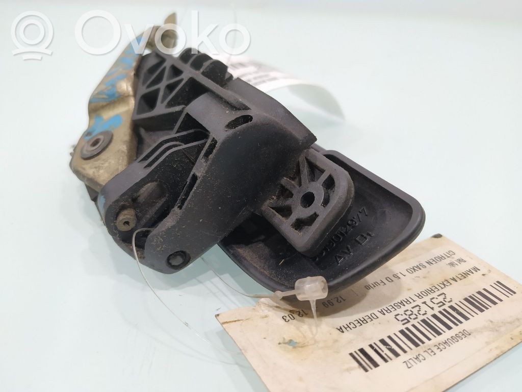 Citroen Saxo Manecilla externa puerta trasera 