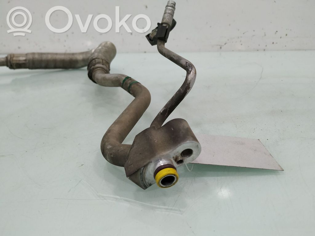 BMW X3 E83 Ilmastointilaitteen putki (A/C) 