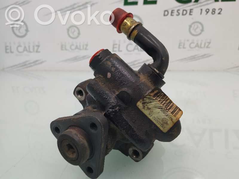 Alfa Romeo 147 Power steering pump 