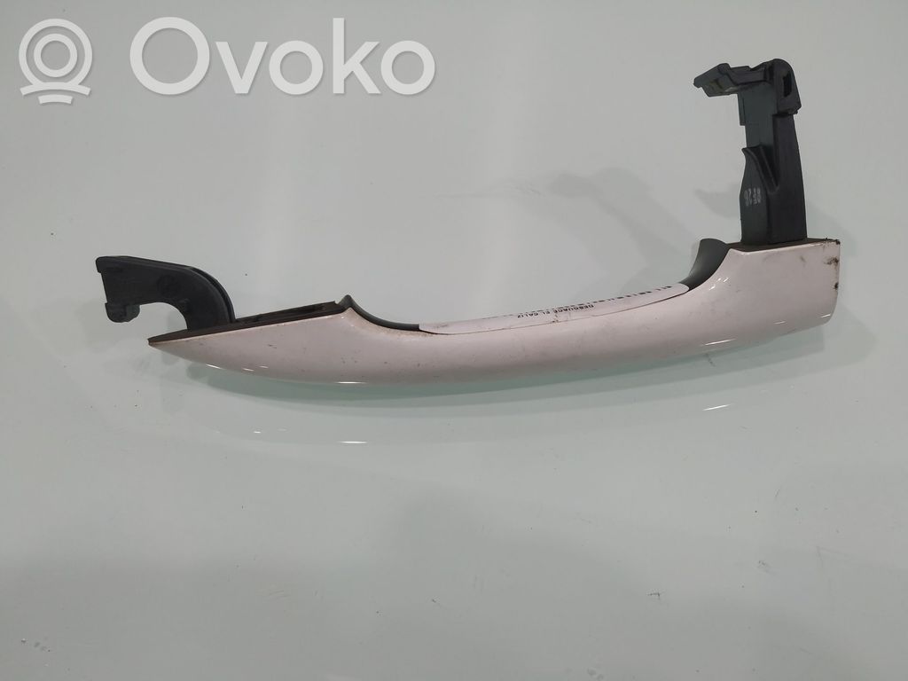 KIA Carens III Front door exterior handle 