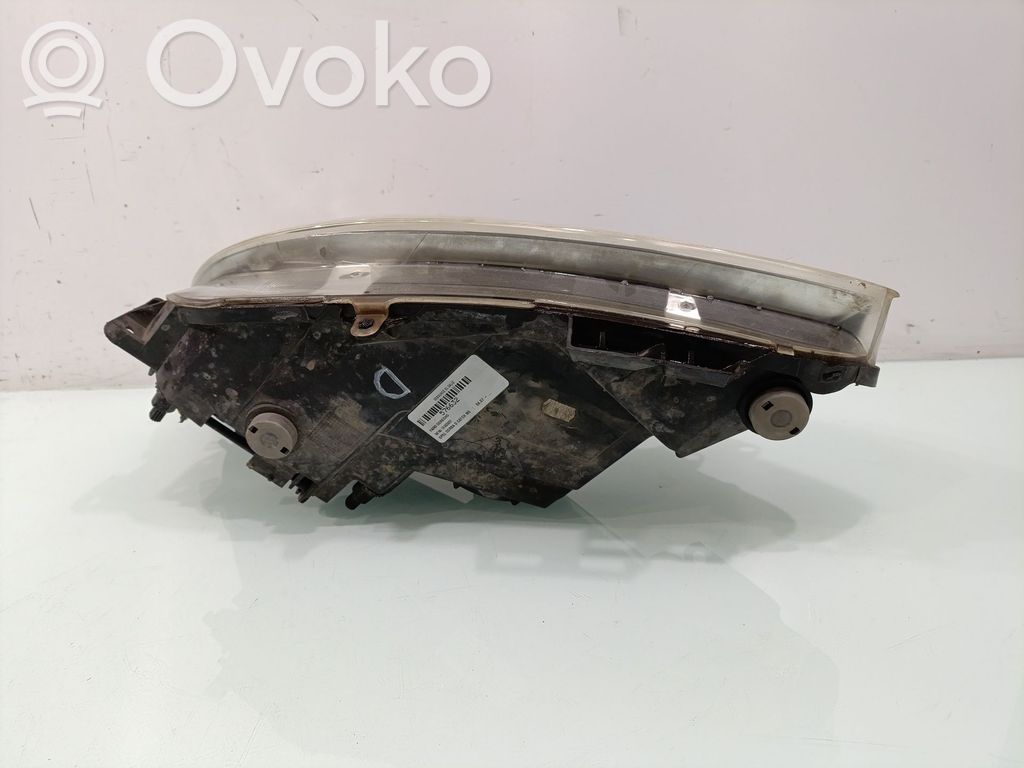 Opel Corsa D Priekšējais lukturis 