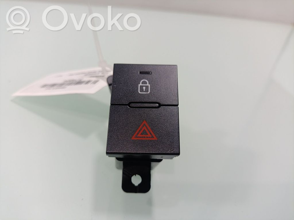 Hyundai Bayon Botón interruptor de luz de peligro 