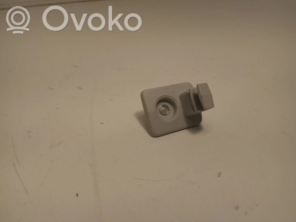 Sun visor clip/hook/bracket
