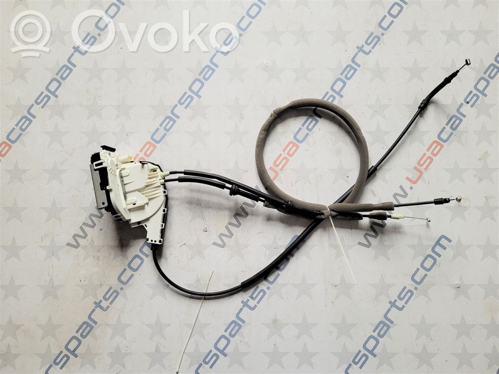 Chrysler Pacifica Priekšpusē slēdzene 