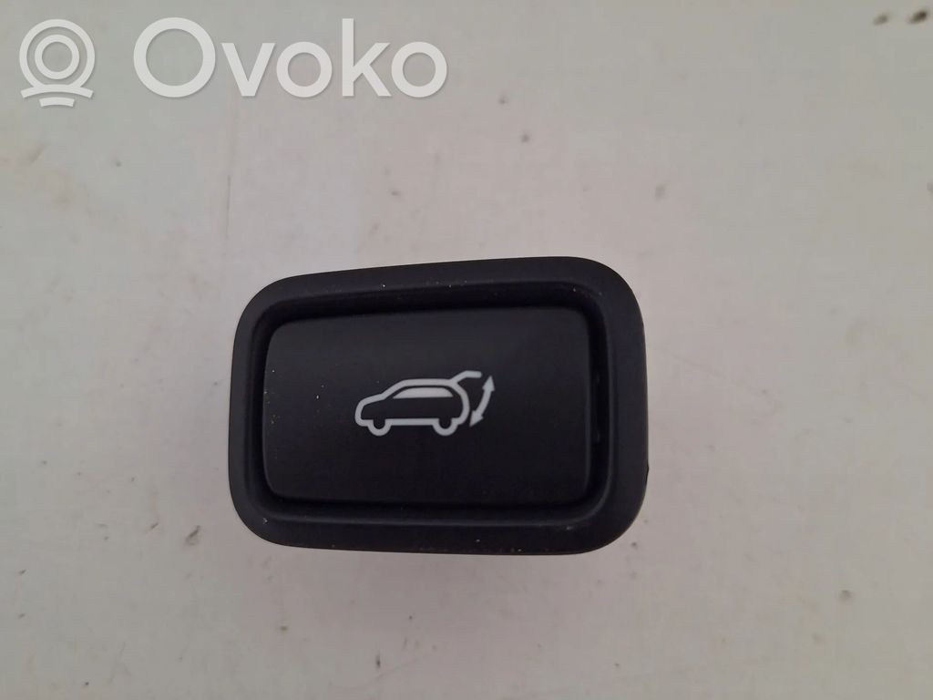 Hyundai Tucson JM Tailgate/trunk/boot open switch 