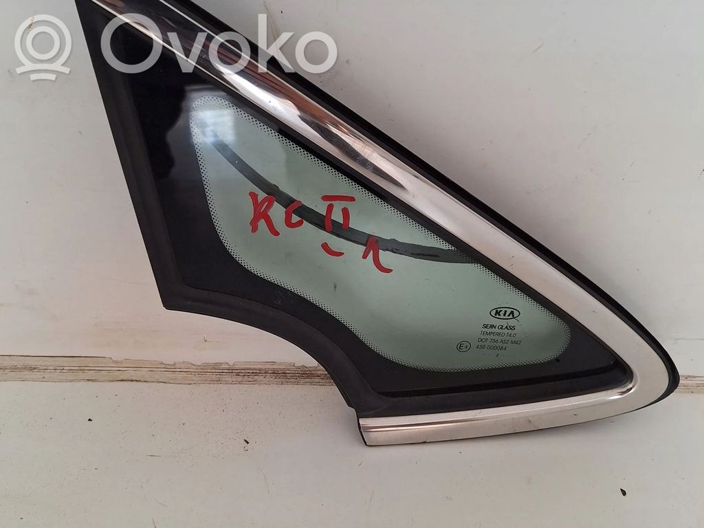 KIA Ceed Front vent window/glass (coupe) 