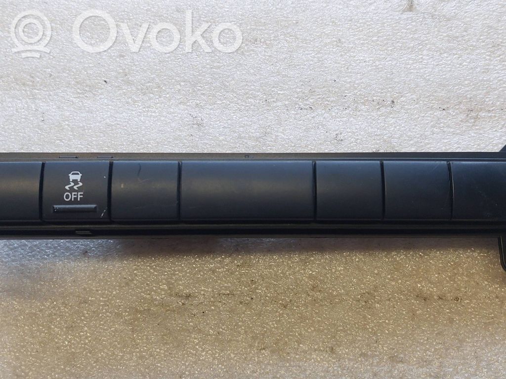 Jeep Grand Cherokee (WK) Traction control (ASR) switch 